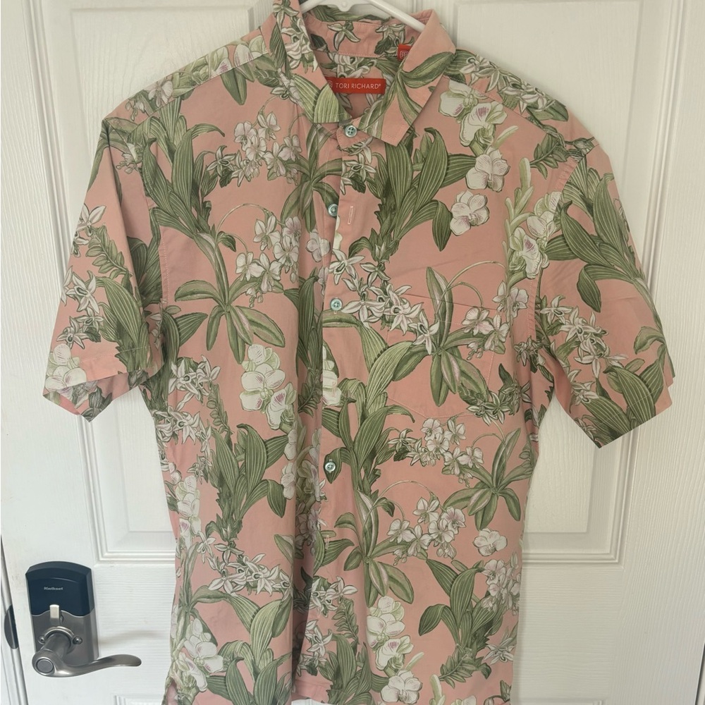 Tori Richard Pink and Green Casual Button Down Shirt